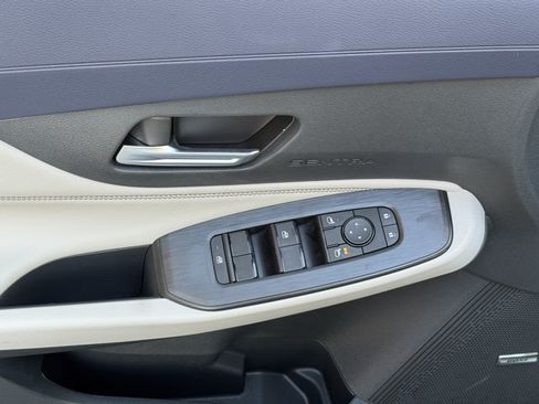 New 2026 Nissan Sentra SL w/ Floor Mat Package FWD image 32