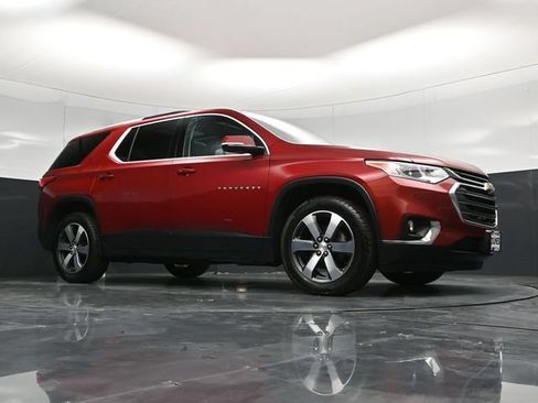 Used 2018 Chevrolet Traverse LT w/ LPO, Floor Liner Package AWD/4WD image 61