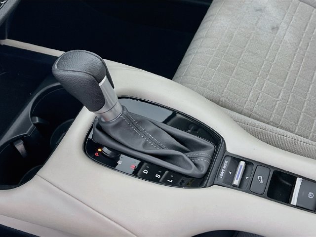 Used 2024 Honda HR-V LX image 19