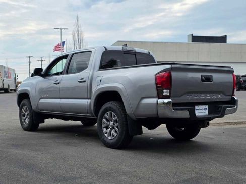 Used 2019 Toyota Tacoma SR5 image 6