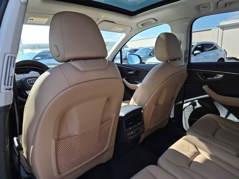 Certified 2025 Audi Q7 3.0T Premium Plus w/ Premium Plus Package image 17