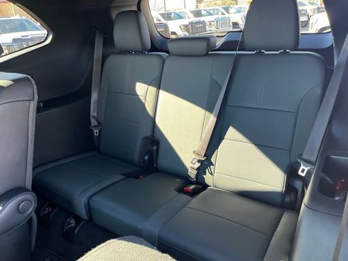 Used 2024 GMC Acadia AT4 w/ Super Cruise Package image 26