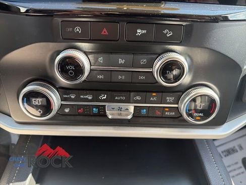 Used 2024 Ford Expedition Max XLT AWD/4WD image 24