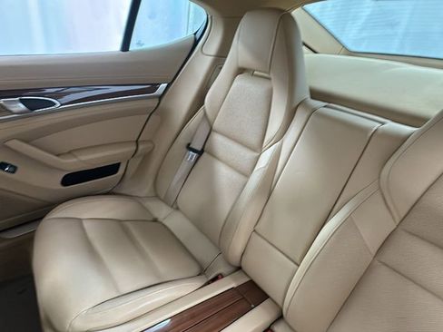Used 2011 Porsche Panamera 4 image 14