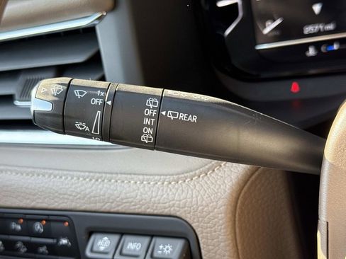 Used 2024 GMC Yukon XL Denali w/ Advanced Technology Package AWD/4WD image 10