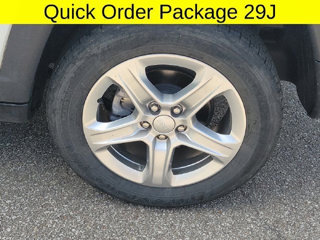Certified 2023 Jeep Compass Latitude AWD/4WD image 8