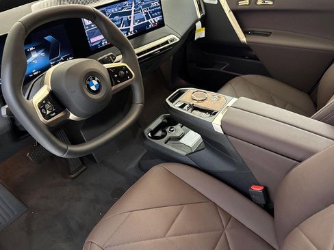 New 2026 BMW iX xDrive45 w/ Executive Package image 4