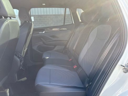 New 2026 Volkswagen Tiguan SE R-Line AWD/4WD image 11