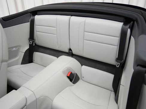 Used 2023 Porsche 911 Carrera image 15