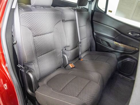 Used 2017 GMC Acadia SLE image 42