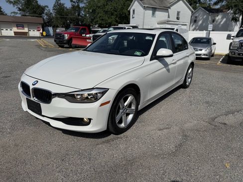 Used 2014 BMW 320i xDrive Sedan AWD/4WD image 17