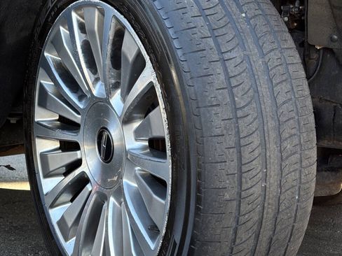 Used 2016 Lincoln Navigator L Reserve AWD/4WD image 35