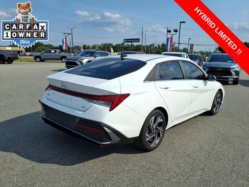 Used 2025 Hyundai Elantra Limited FWD image 5