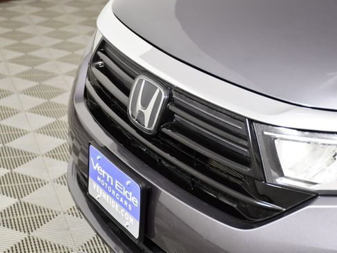 Certified 2024 Honda Odyssey EX-L image 11