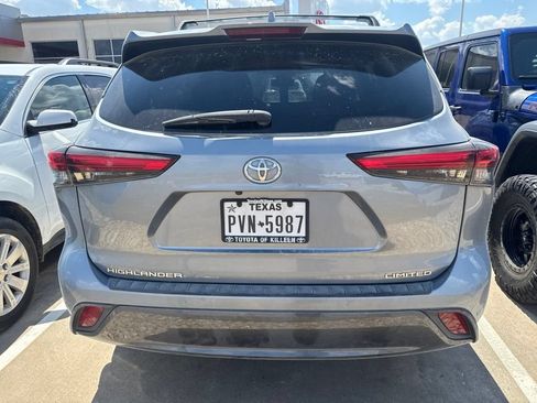 Used 2021 Toyota Highlander Limited FWD image 5
