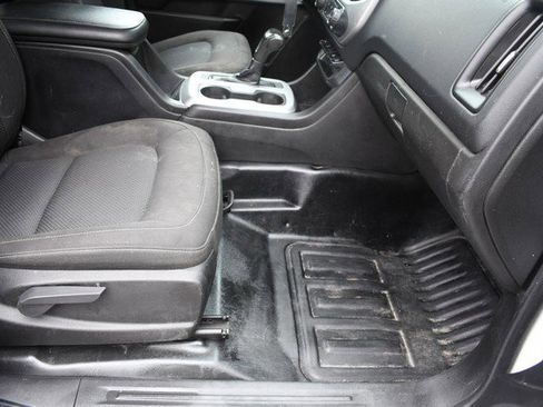 Used 2020 Chevrolet Colorado LT w/ Safety Package image 25