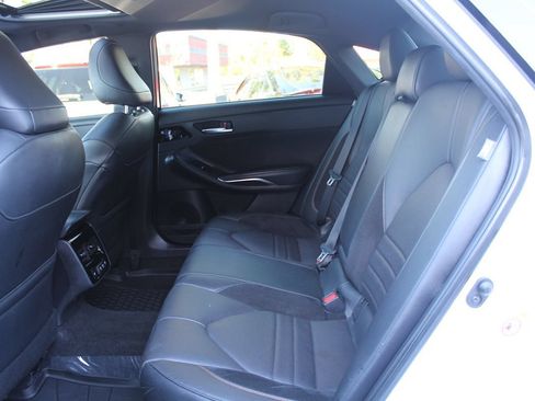 Used 2019 Toyota Avalon Touring w/ Advanced Safety Package FWD image 26