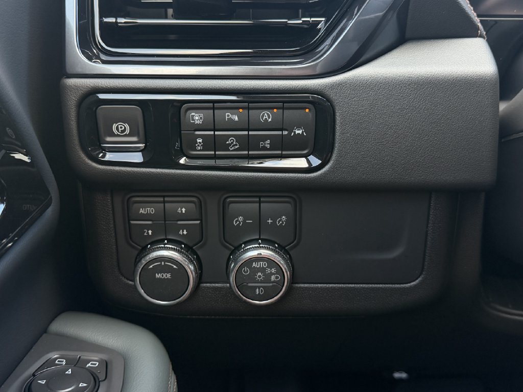 New 2027 GMC Yukon AT4 w/ AT4 Premium Package AWD/4WD image 20