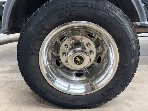 Used 2024 Ford F550 4x4 Crew Cab Super Duty image 35