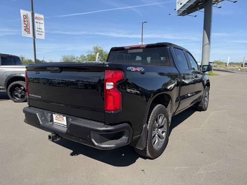Used 2021 Chevrolet Silverado 1500 RST w/ Convenience Package II AWD/4WD image 8
