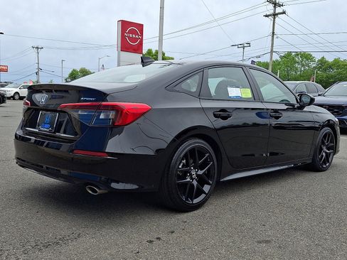 Used 2024 Honda Civic Sport image 4