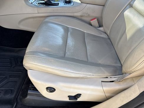 Used 2016 Jeep Grand Cherokee Limited w/ Luxury Group II image 14