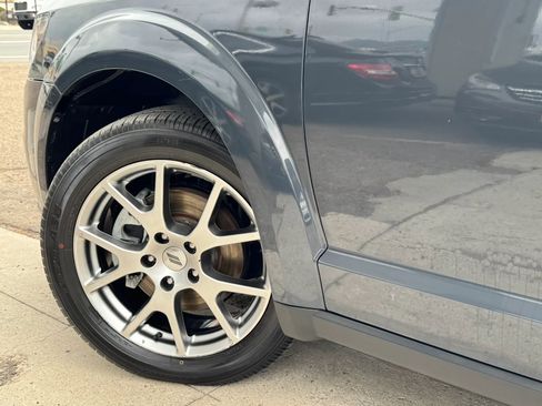 Used 2018 Dodge Journey GT FWD image 9
