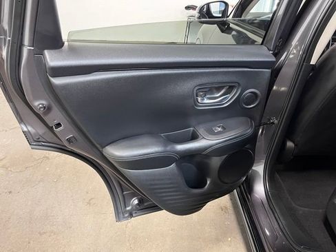 Used 2025 Honda HR-V EX-L image 19