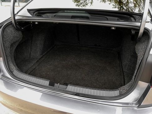 Used 2021 Volkswagen Jetta SE image 56