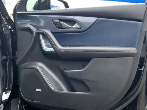 Certified 2025 Chevrolet Blazer RS w/ Driver Confidence II Package image 22