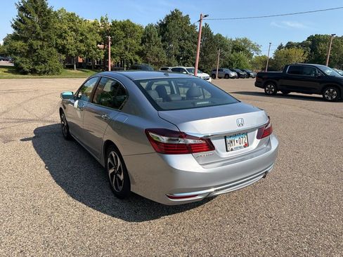 Used 2017 Honda Accord EX-L image 24