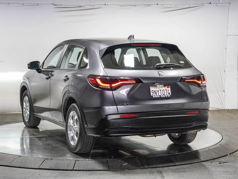 Used 2025 Honda HR-V LX image 2