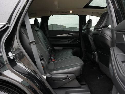 Certified 2026 INFINITI QX60 Luxe w/ Cargo Package FWD image 21