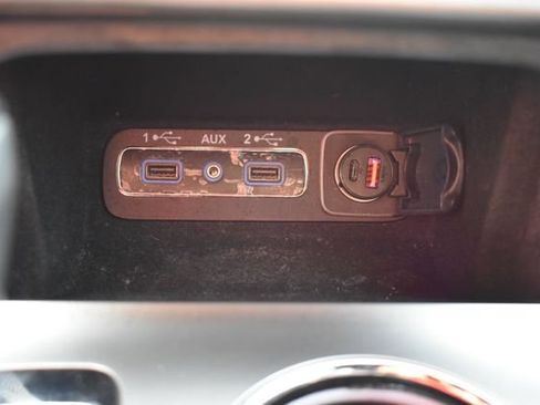 Used 2019 Jeep Grand Cherokee Limited w/ Trailer Tow Group IV AWD/4WD image 31