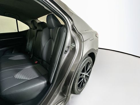 Used 2022 Toyota Camry SE w/ Convenience Package image 26