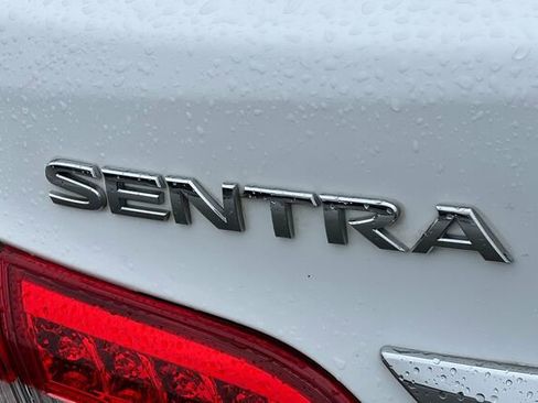 Used 2015 Nissan Sentra SV image 24