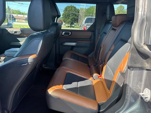 Used 2023 Ford Bronco Outer Banks AWD/4WD image 16