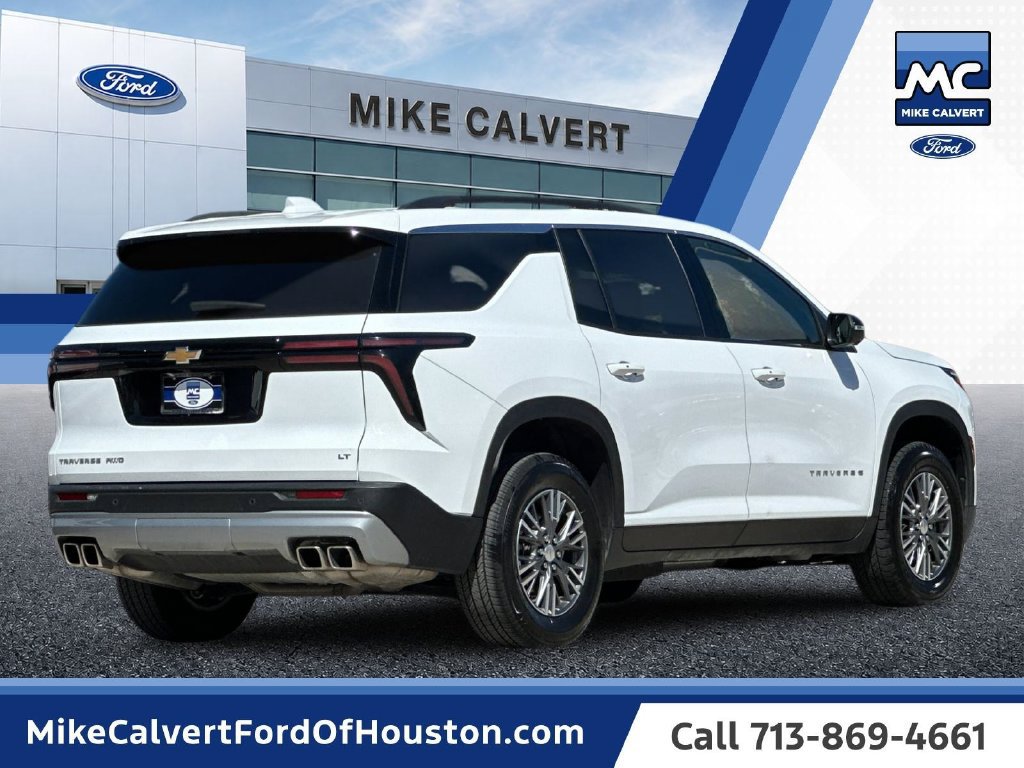 Used 2024 Chevrolet Traverse LT AWD/4WD image 5