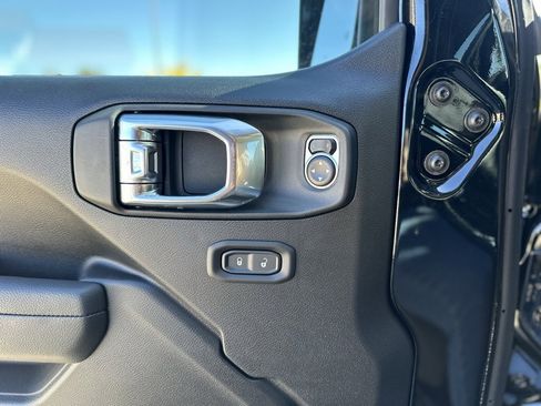 New 2025 Jeep Wrangler Sport S image 30