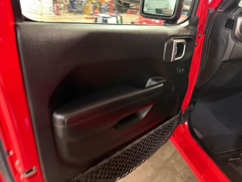Used 2021 Jeep Wrangler Unlimited Sport AWD/4WD image 49