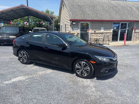 Used 2017 Honda Civic EX-L image 4