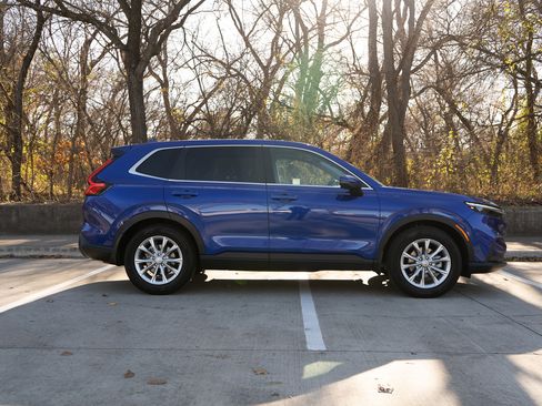 Used 2024 Honda CR-V EX image 10