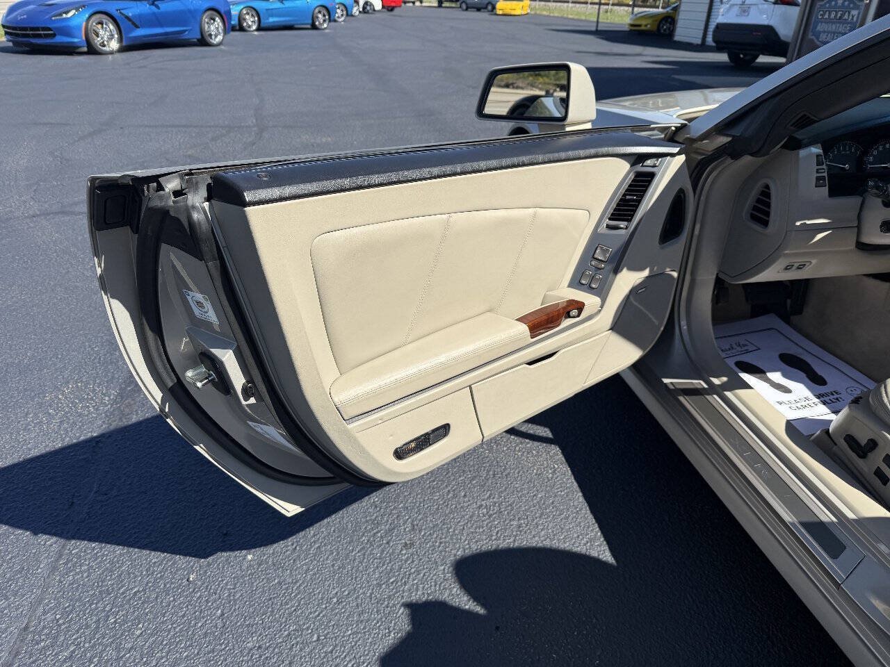 Used 2006 Cadillac XLR RWD image 79