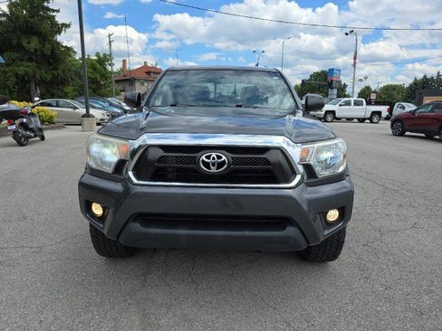 Used 2014 Toyota Tacoma 4x4 Double Cab w/ SR5 Package image 8