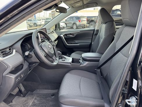 Used 2024 Toyota RAV4 AWD Hybrid image 26