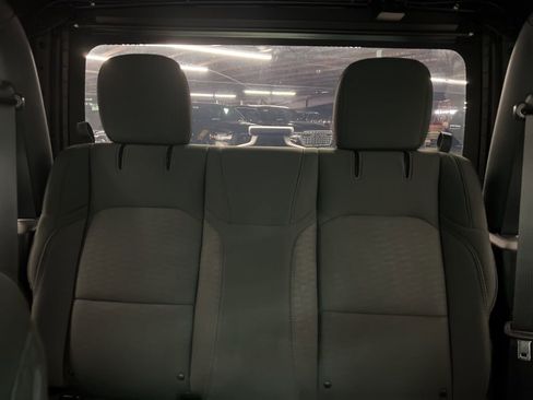 Used 2020 Jeep Wrangler Sport image 19