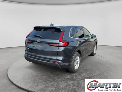 Used 2025 Honda CR-V LX image 5