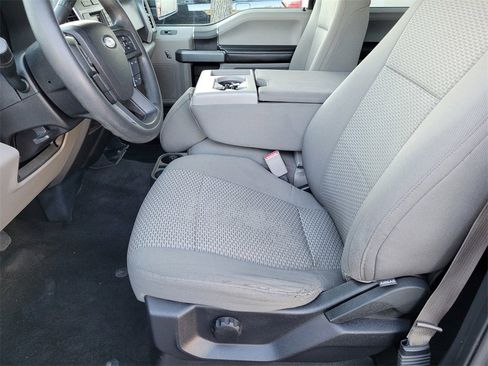 Used 2015 Ford F150 XLT image 23