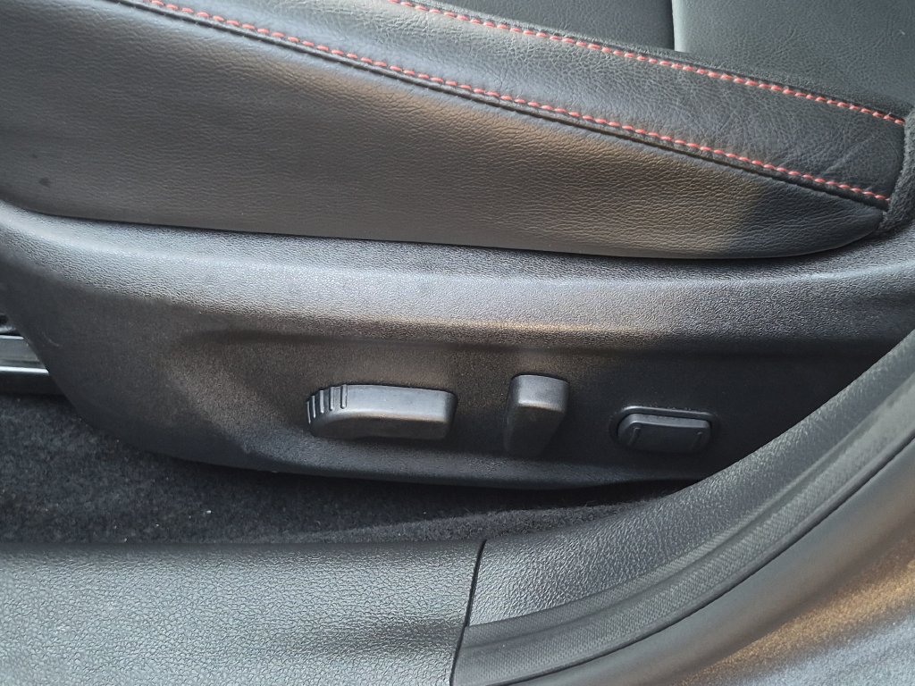 Certified 2025 Nissan Sentra SR w/ SR Premium Package FWD image 16