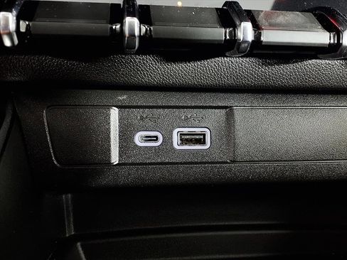 New 2026 GMC Canyon Denali image 18